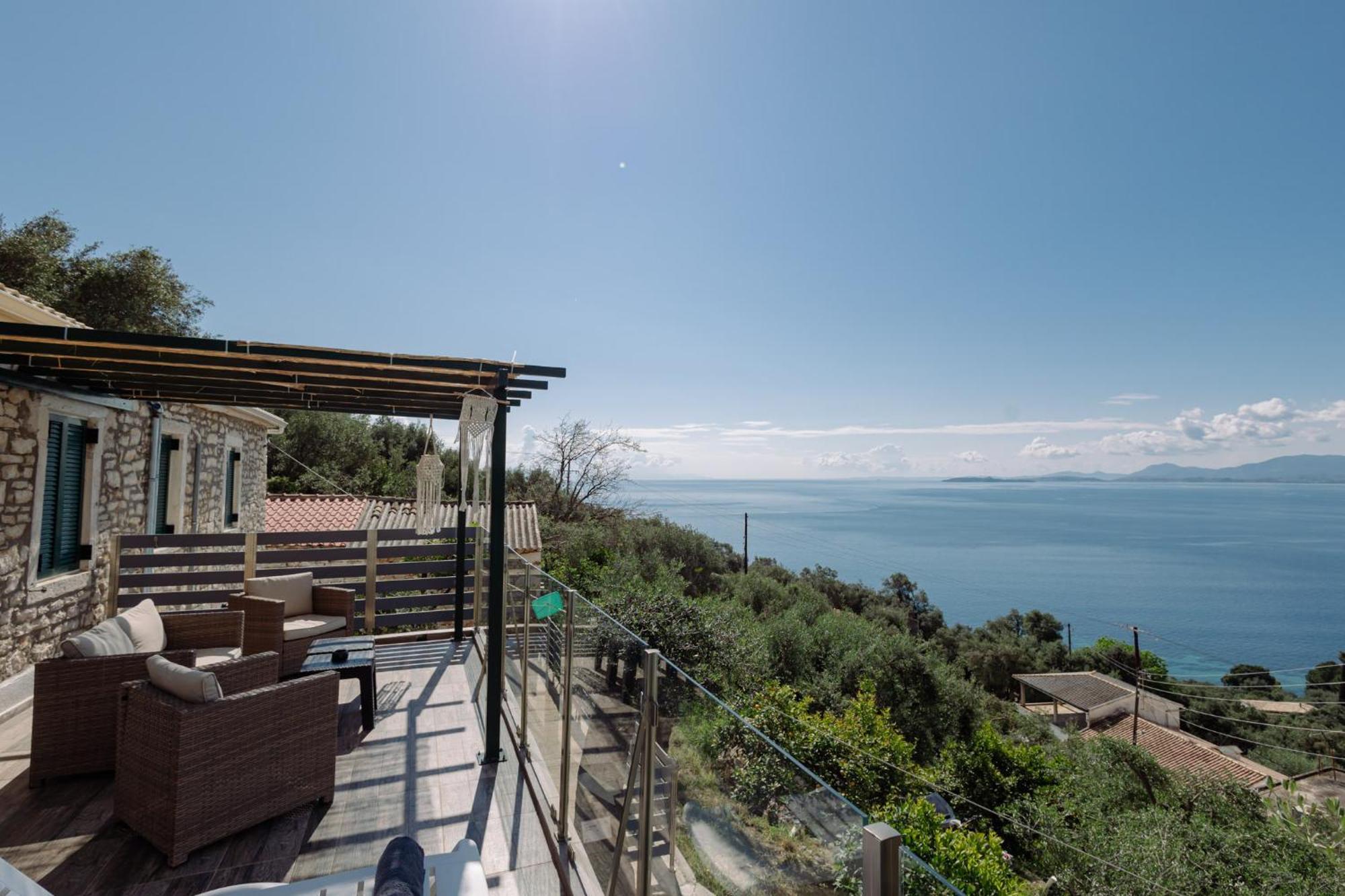 The Greystone Seaview House By Konnect Villa Nisaki  Buitenkant foto